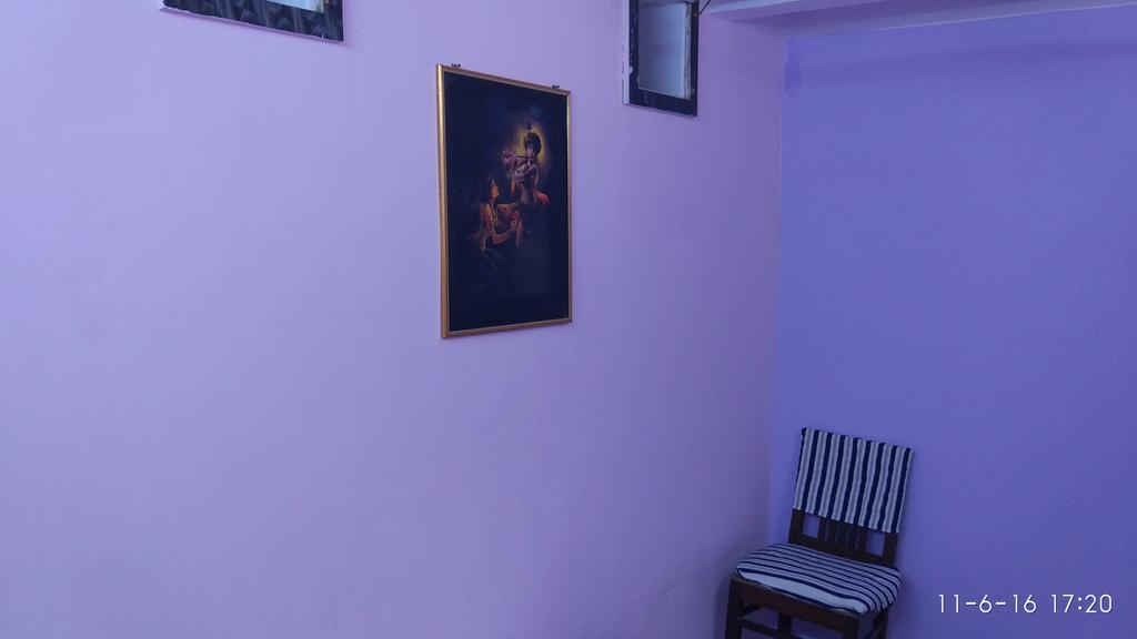 ורנאסי Radha Krishna Home מראה חיצוני תמונה
