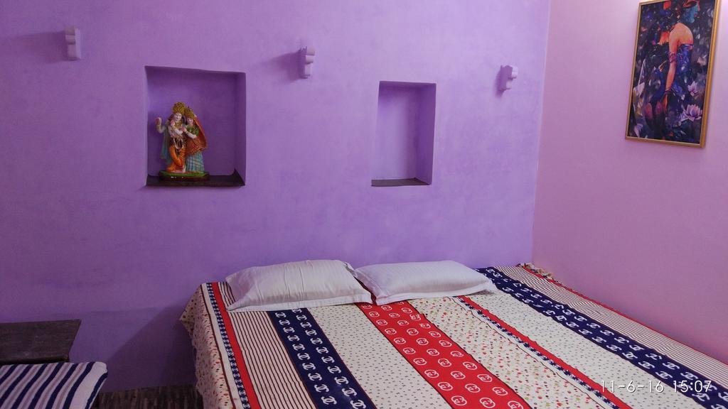 ורנאסי Radha Krishna Home מראה חיצוני תמונה