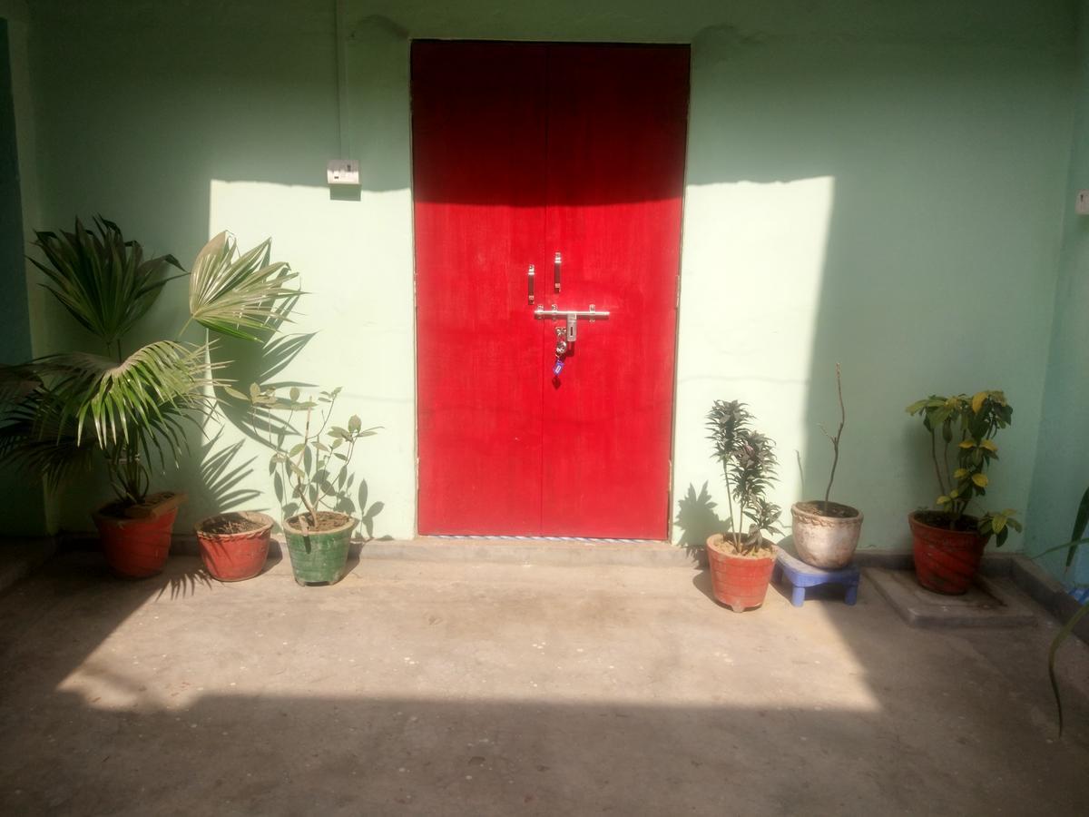 ורנאסי Radha Krishna Home מראה חיצוני תמונה