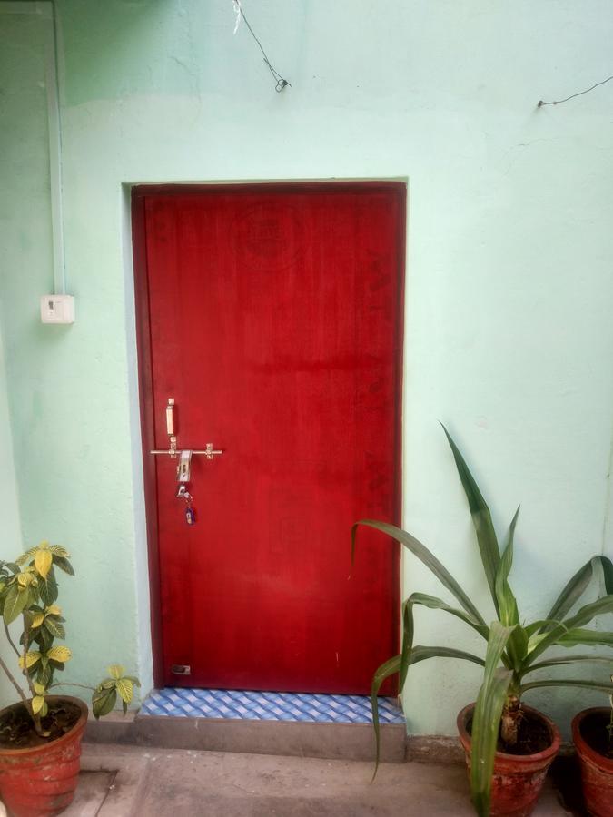 ורנאסי Radha Krishna Home מראה חיצוני תמונה